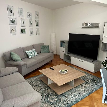 Arena Apartment With 3 Bedrooms In The City Center Pula Zewnętrze zdjęcie