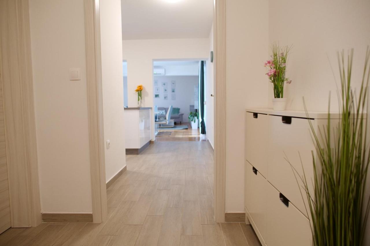 Arena Apartment With 3 Bedrooms In The City Center Pula Zewnętrze zdjęcie