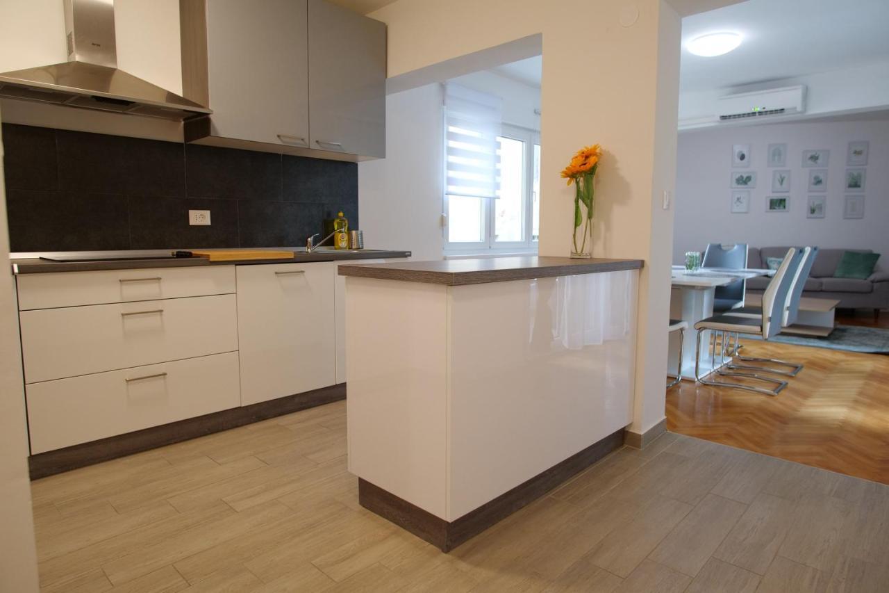 Arena Apartment With 3 Bedrooms In The City Center Pula Zewnętrze zdjęcie